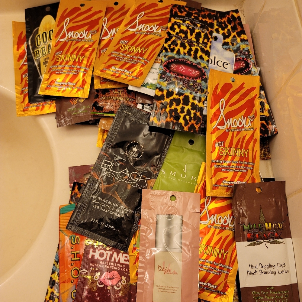 Tanning lotion packets